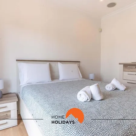 #104 Fanichi Flat By Holidays Daire *